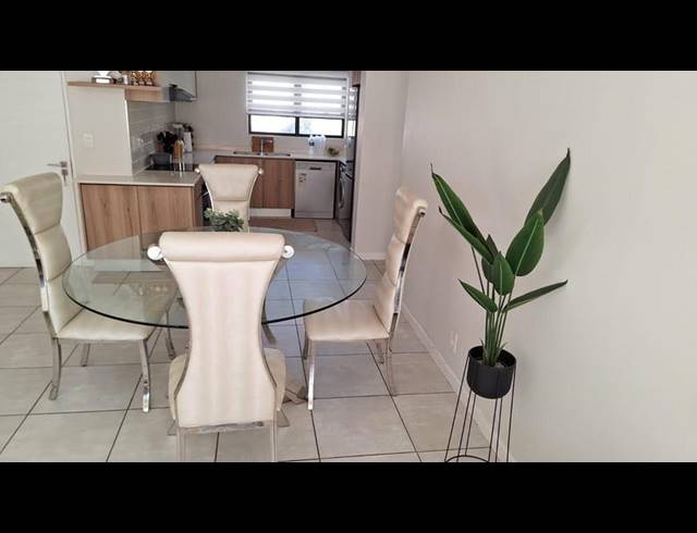 2 BEDROOM APARTMENT FOR SALE IN KYALAMI AH